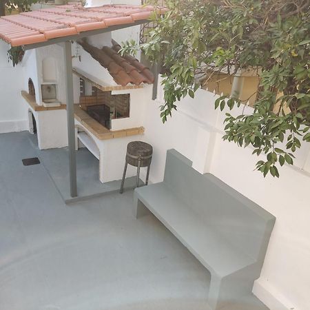Вилла Seaside House In Неа-Макри Экстерьер фото